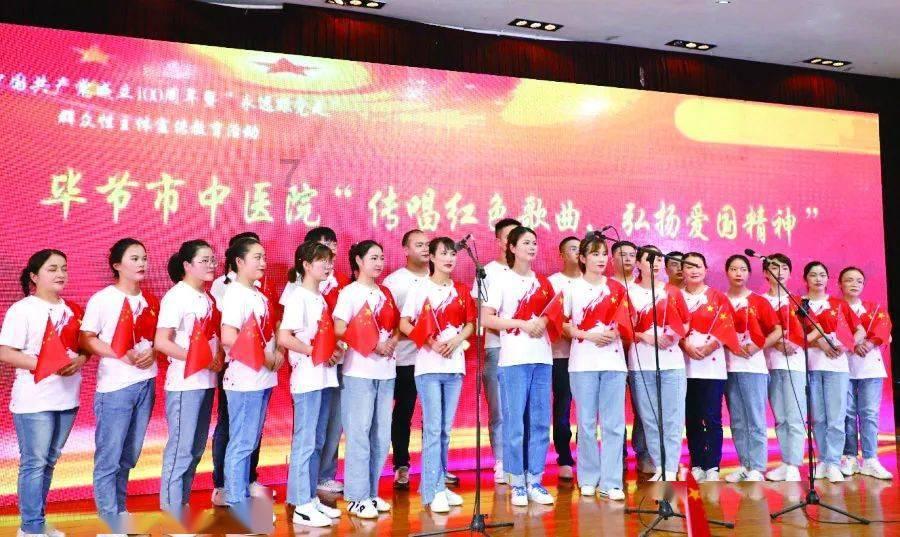 探究水沸腾时是否吸热的操作？